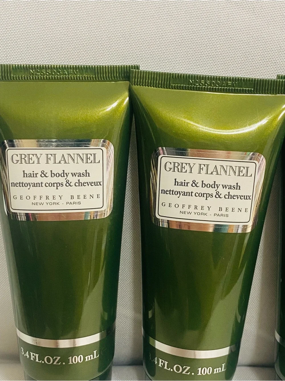 Geoffrey Beene Grey Flannel Grooming Bundle – 4 Piece Set